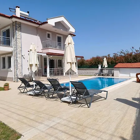Villa Kayra *